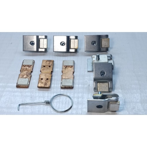Контакт главный 3TY7 530-0A к контактору 3TF53